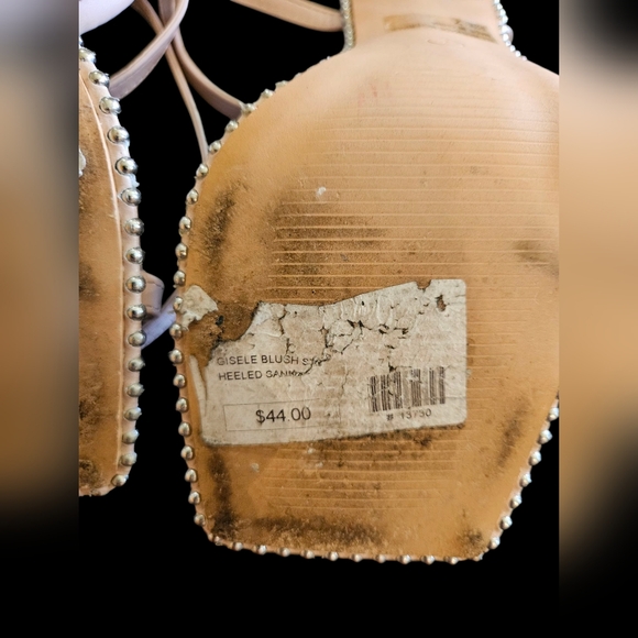 Elegant Nude Stiletto Heels - Picture 5 of 11